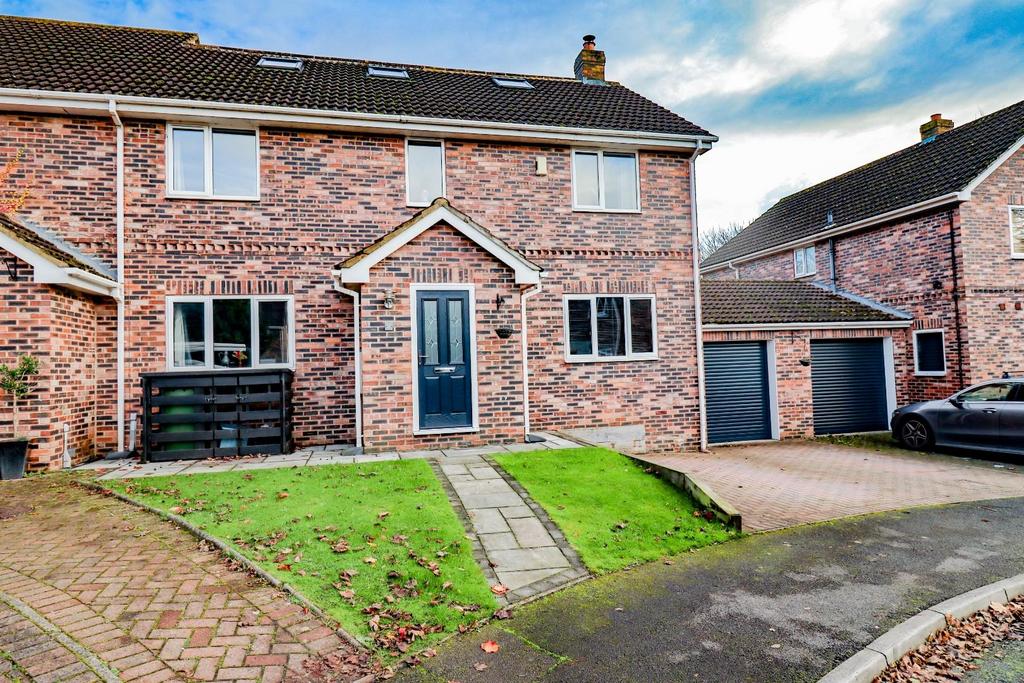 Burn Wood Court, Long Newton, StocktonOnTees, TS21 1PL 5 bed semi