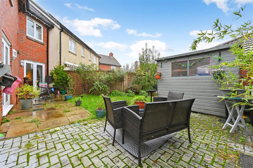 Bonham Road, Bognor Regis 3 bed end of terrace house for sale £315,000