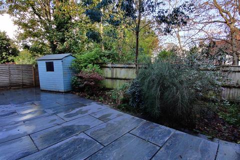11 Cedar Mount, Lyndhurst, SO43 7ED