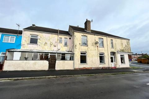 127 Cliff Road, Hornsea, HU18 1JB