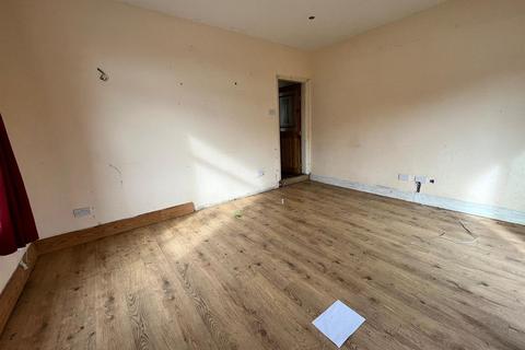 127 Cliff Road, Hornsea, HU18 1JB