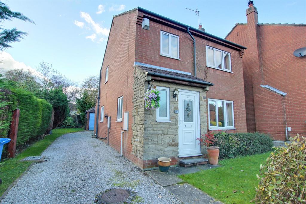 Lichfield Close, Beverley 3 bed detached house for sale £245,000