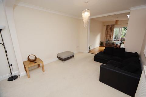 3 bedroom semi-detached house for sale, Westwood Avenue, Harrow, HA2 8NS