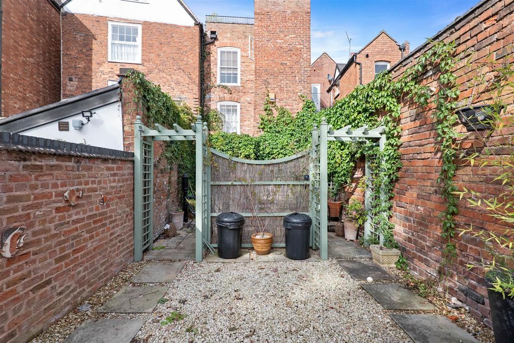 7 Edgar Street - rear view.jpg