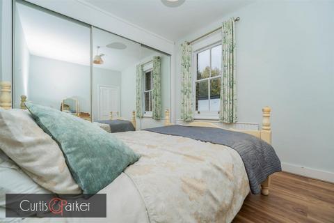 4 bedroom maisonette for sale, Argyle Road, Ealing, London