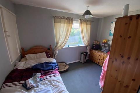 69 Ascot Parade, Bradford, BD7 4NJ