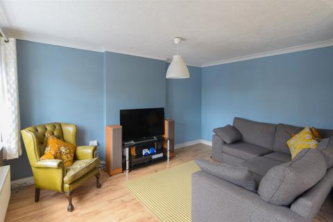 2 Plumtree Road, Thorngumbald, Hull, HU12 9QH