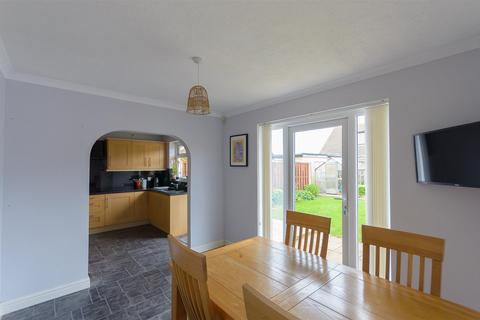 2 Plumtree Road, Thorngumbald, Hull, HU12 9QH