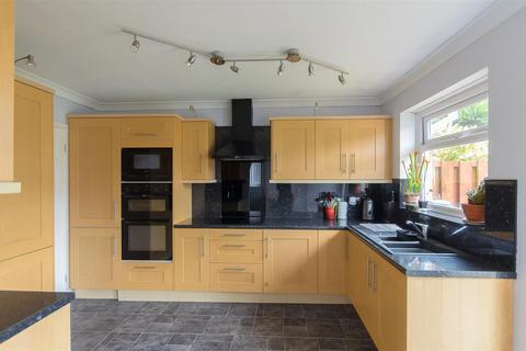2 Plumtree Road, Thorngumbald, Hull, HU12 9QH