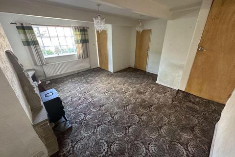 10 Low Green, Bradford, BD7 3LU