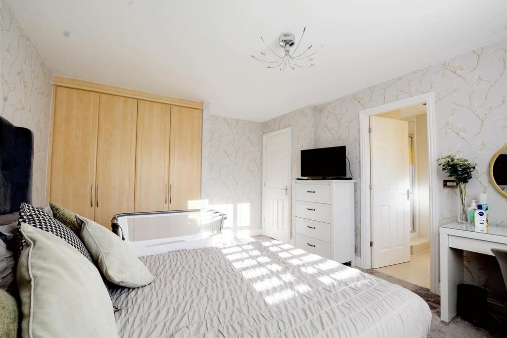 Bed 1 (3).jpeg