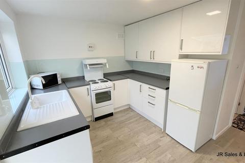 55 Brookside Crescent, Cuffley, Potters Bar, EN6 4QP