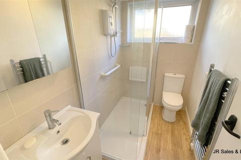55 Brookside Crescent, Cuffley, Potters Bar, EN6 4QP