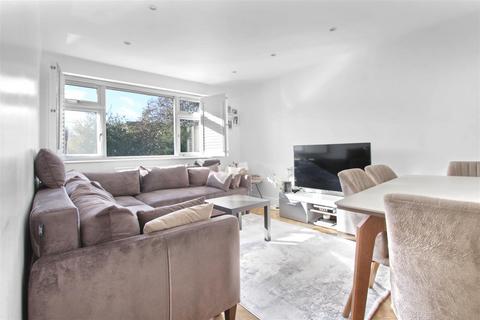7 Cunningham Road, Cheshunt, Waltham Cross, EN8 0LD