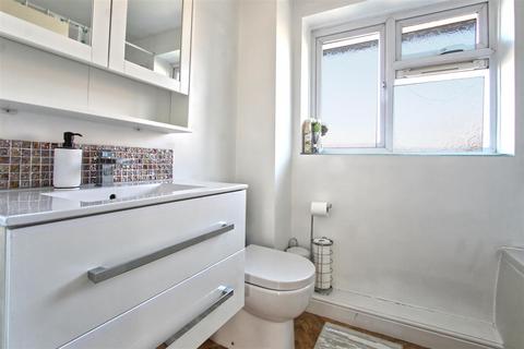 7 Cunningham Road, Cheshunt, Waltham Cross, EN8 0LD