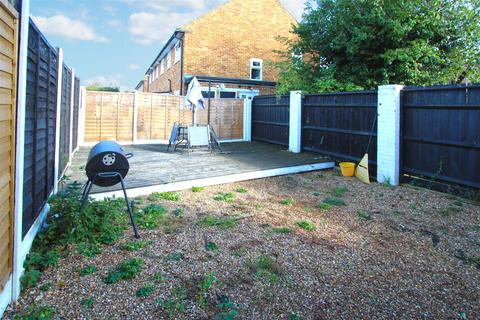 7 Cunningham Road, Cheshunt, Waltham Cross, EN8 0LD