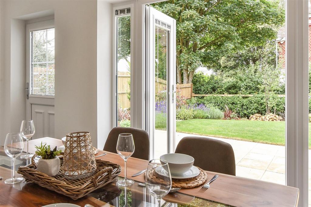 Dining Room to Garden