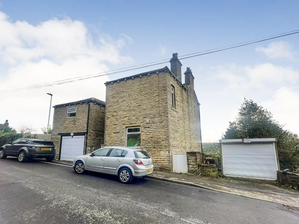 Ilkley Road, Riddlesden, Keighley 4 bed detached house for sale £375,000