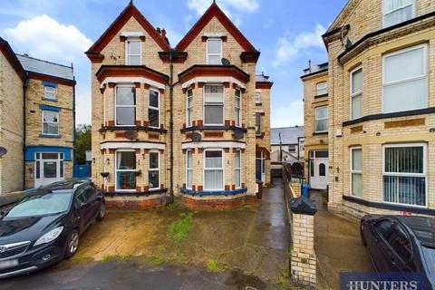 3 bedroom semi-detached house for sale, Lansdowne Crescent, Bridlington