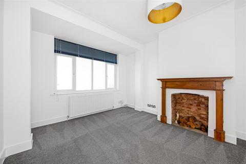 7 Wimborne Way, Beckenham, BR3 4DJ