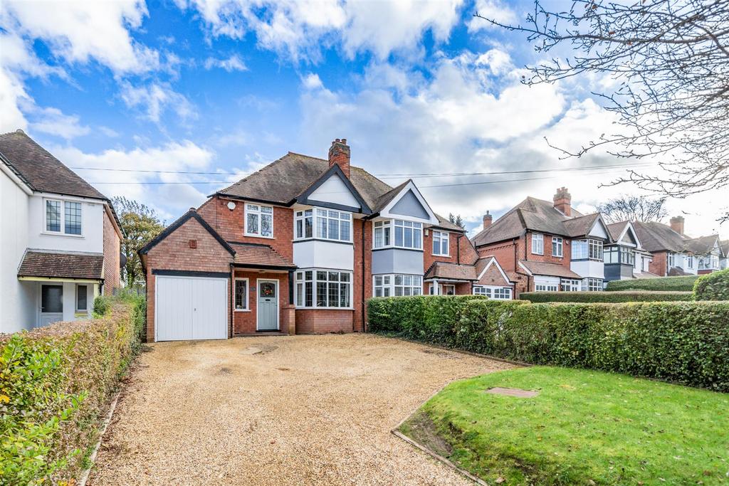 Dove House Lane, Solihull 3 bed semidetached house for sale £500,000