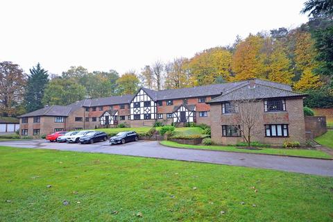 2 bedroom apartment for sale - Portesbery Hill Drive, Camberley, GU15