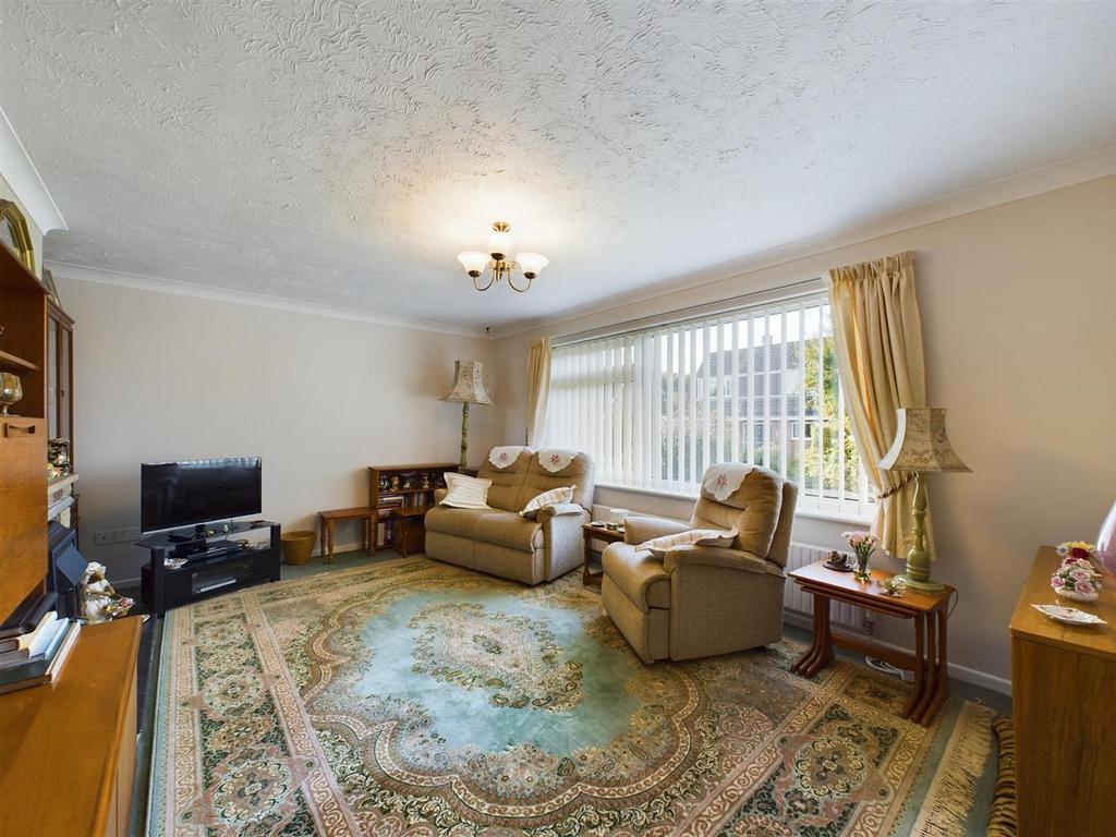 Middlemarch Road, Toftwood, Dereham 3 bed detached bungalow for sale £300,000