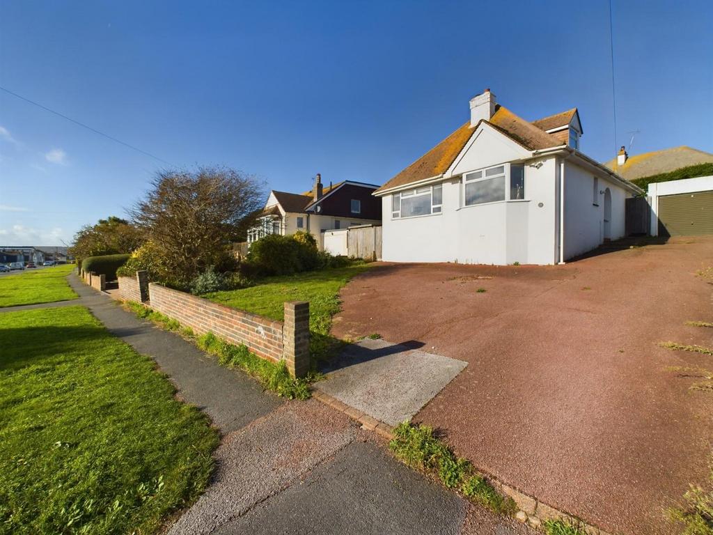 Bannings Vale, Saltdean, Brighton 3 bed detached bungalow for sale £
