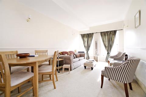 1 bedroom apartment for sale, William Square, London, SE16