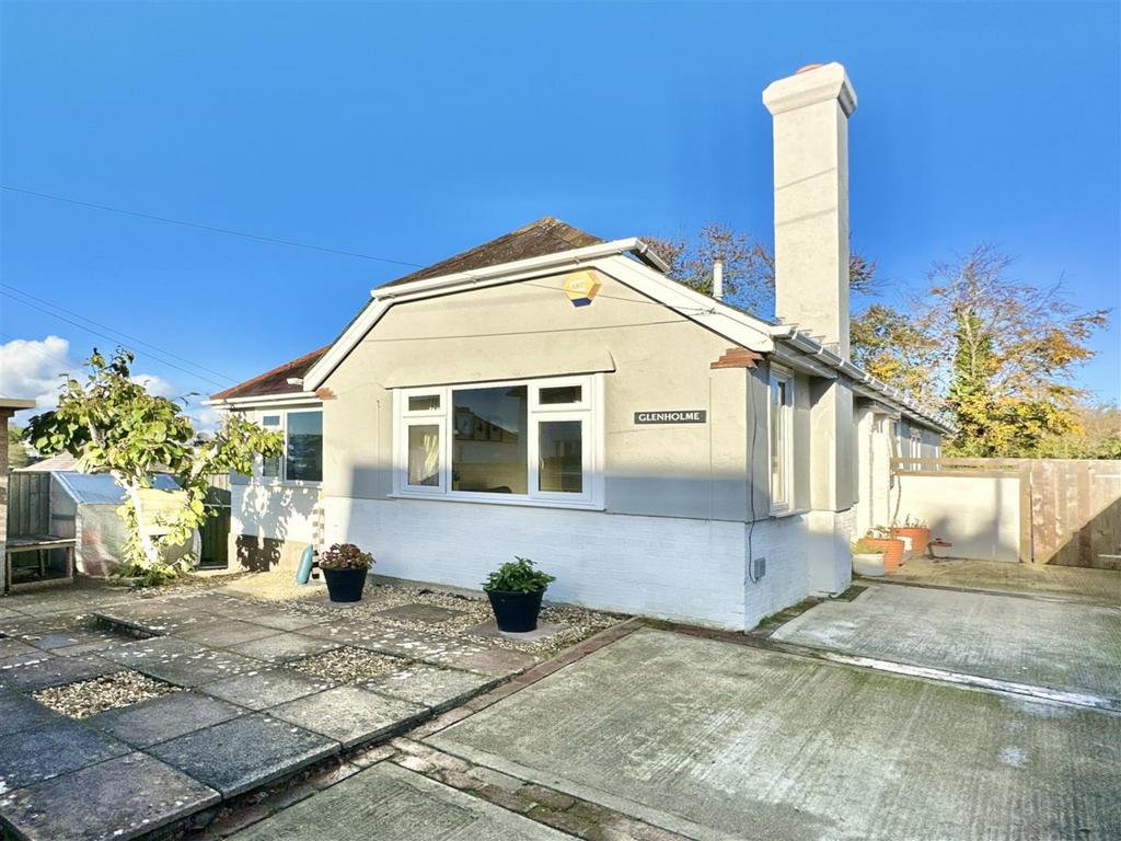 Cudhill Road, Central Area, Brixham 3 bed detached bungalow for sale