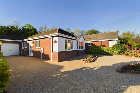 3 bedroom detached bungalow for sale, Fairways, Whitley Bay