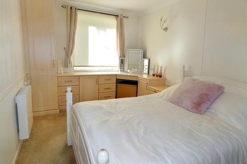 1 bedroom ground floor flat for sale - Tudor Court, Midland Drive, Sutton Coldfield