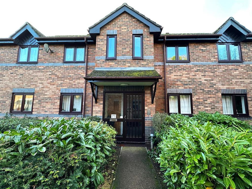 Rosedale, Aldershot 2 bed apartment £1,200 pcm (£277 pw)
