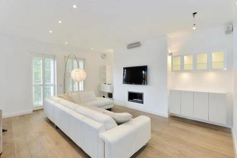 3 bedroom duplex to rent, Fitzjohns Avenue, Hampstead, NW3