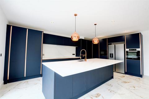 48 Moore Road, Mapperley, Nottingham, NG3 6EF