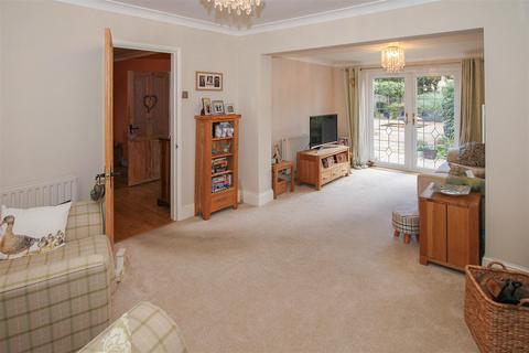 3 bedroom detached bungalow for sale, Blackmore Road, Doddinghurst, Brentwood