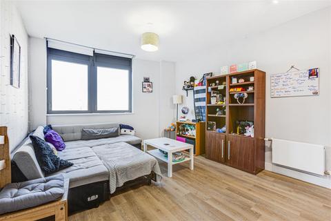 2 bedroom flat for sale, 7 Plaza Gardens, Putney