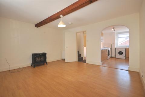 2 bedroom apartment to rent, Chapel Street, Newtown