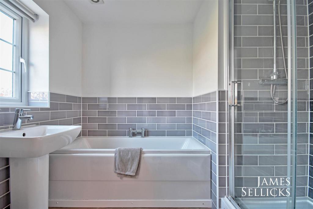 Ensuite bathroom
