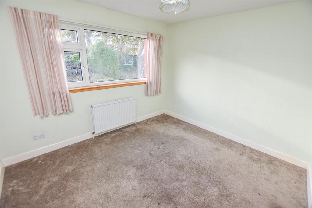 DINING ROOM-2.jpg