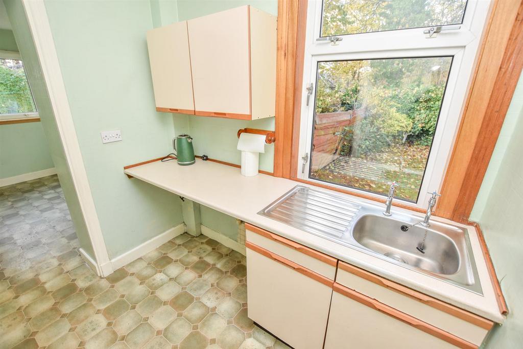 KITCHEN-2.jpg