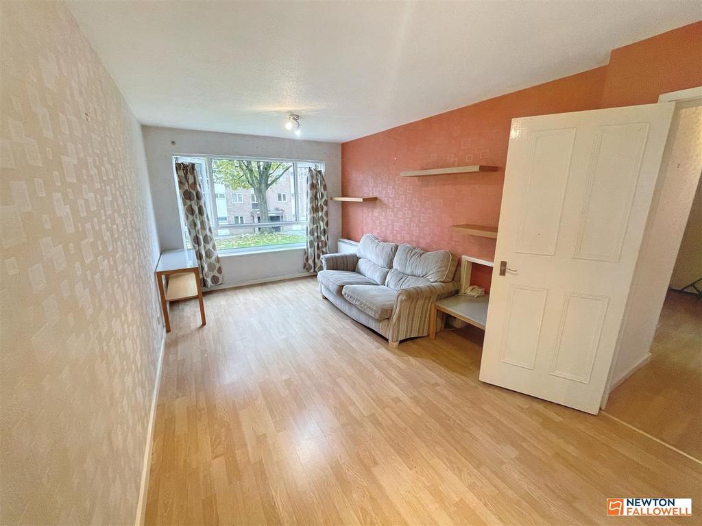 Stonechat Drive, Erdington, Birmingham 2 bed flat for sale £110,000