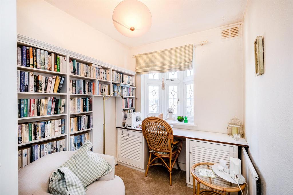 24, Balliol Avenue-1 resized.jpg