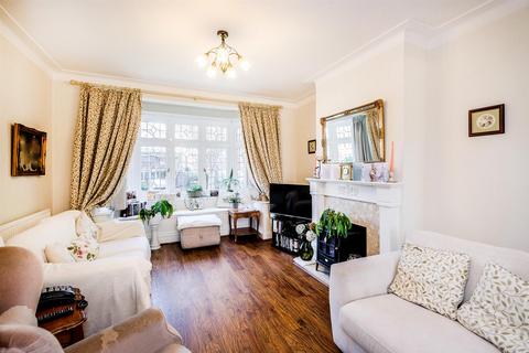 24 Balliol Avenue, London, E4 6LX