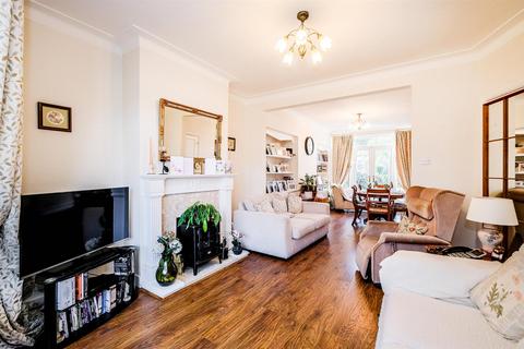 24 Balliol Avenue, London, E4 6LX