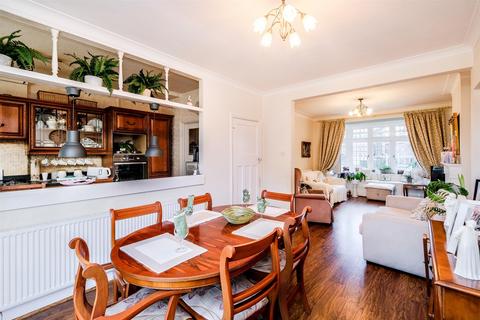 24 Balliol Avenue, London, E4 6LX