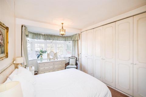 24 Balliol Avenue, London, E4 6LX
