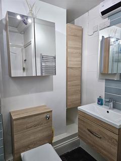 1, Marina Apartments, 1 Esplanade, Fowey, PL23 1HY