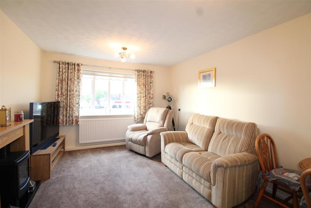 Glass House Hill, Oldswinford, Stourbridge 2 bed flat for sale £140,000