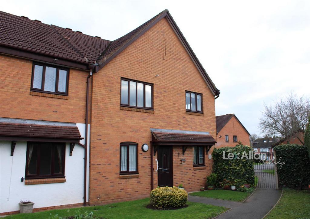 Glass House Hill, Oldswinford, Stourbridge 2 bed flat for sale £135,000